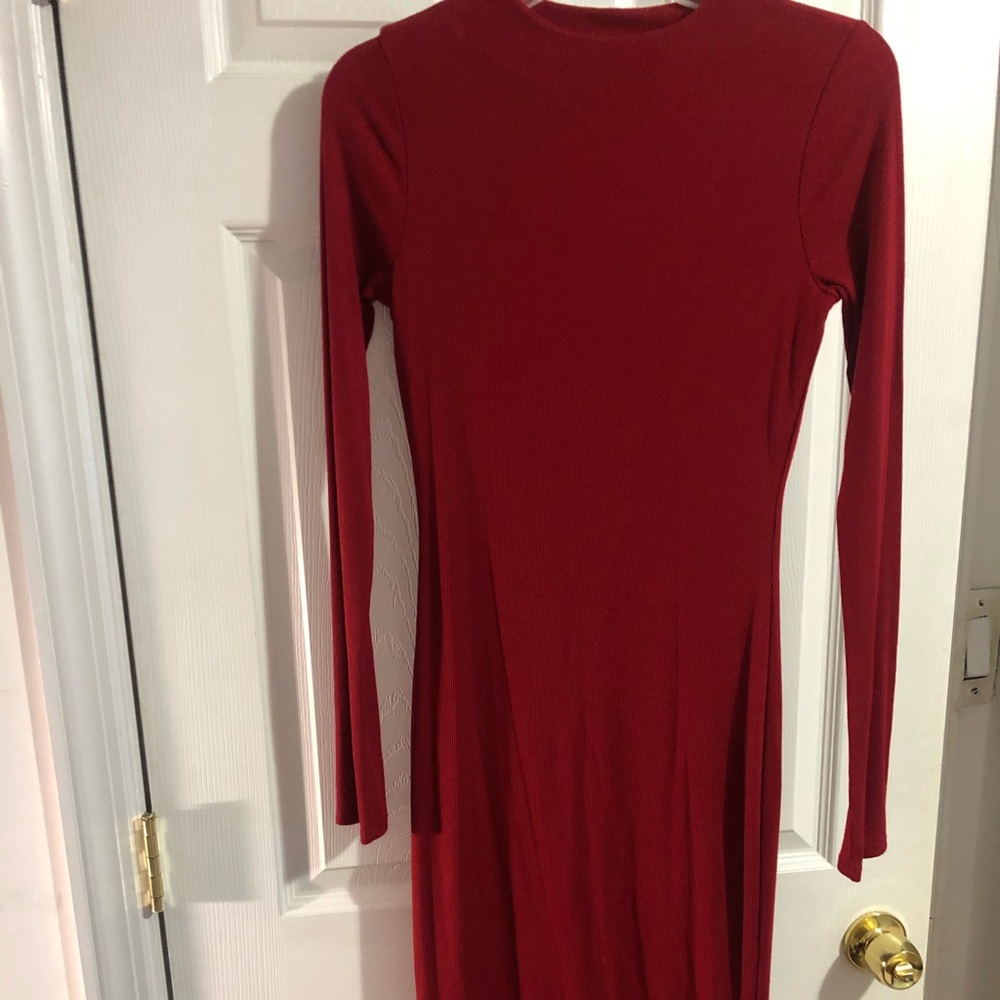 Long sleeve red long midi body-con dress